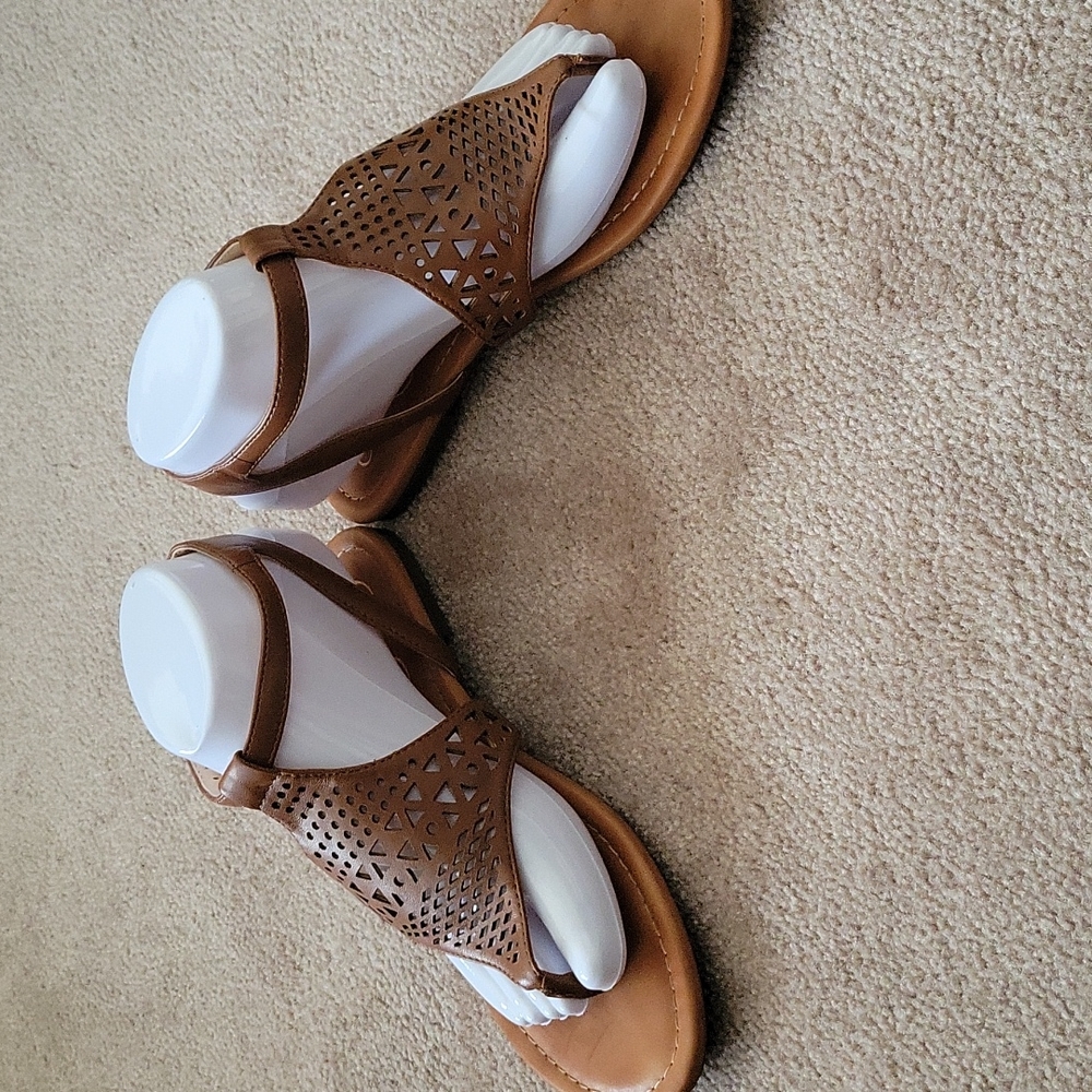 Jessica Simpson Gladiator Sandals - Picture 5 of 11